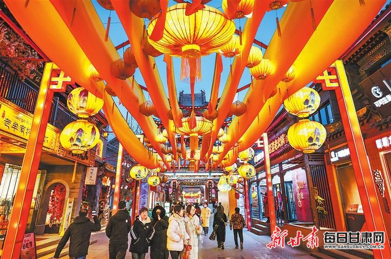 “建设金融强国，必须加快构建中国特色现代金融体系”